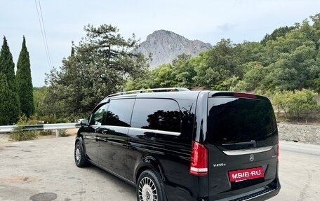 Mercedes-Benz V-Класс, 2016 год, 4 750 000 рублей, 2 фотография
