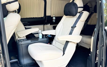 Mercedes-Benz V-Класс, 2016 год, 4 750 000 рублей, 10 фотография