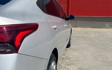 Hyundai Solaris II рестайлинг, 2021 год, 1 730 000 рублей, 7 фотография