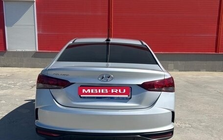 Hyundai Solaris II рестайлинг, 2021 год, 1 730 000 рублей, 6 фотография
