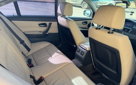 BMW 3 серия, 2011 год, 1 100 000 рублей, 17 фотография