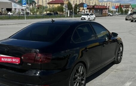 Volkswagen Jetta VI, 2012 год, 900 000 рублей, 2 фотография