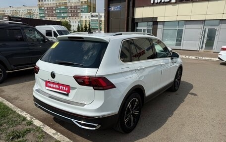 Volkswagen Tiguan II, 2021 год, 3 700 000 рублей, 6 фотография