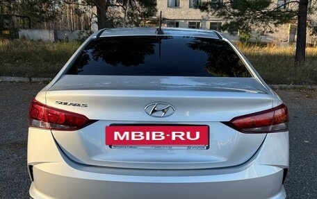 Hyundai Solaris II рестайлинг, 2022 год, 1 680 000 рублей, 5 фотография