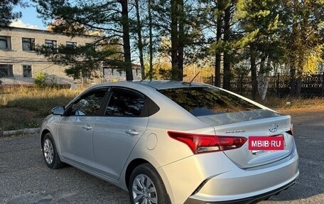 Hyundai Solaris II рестайлинг, 2022 год, 1 680 000 рублей, 6 фотография