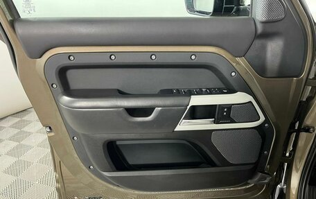 Land Rover Defender II, 2021 год, 6 399 000 рублей, 9 фотография