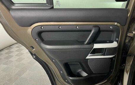Land Rover Defender II, 2021 год, 6 399 000 рублей, 10 фотография