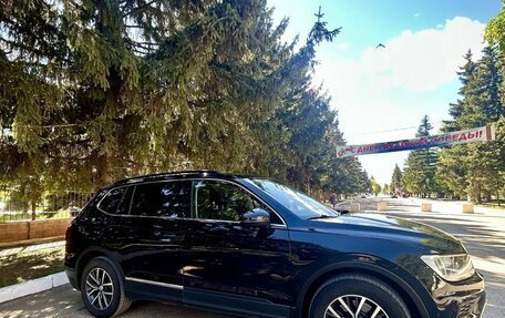 Volkswagen Tiguan II, 2019 год, 2 250 000 рублей, 3 фотография