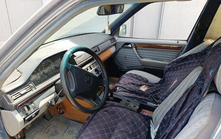 Mercedes-Benz W124, 1987 год, 160 000 рублей, 2 фотография