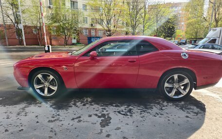 Dodge Challenger III рестайлинг 2, 2015 год, 4 750 000 рублей, 6 фотография