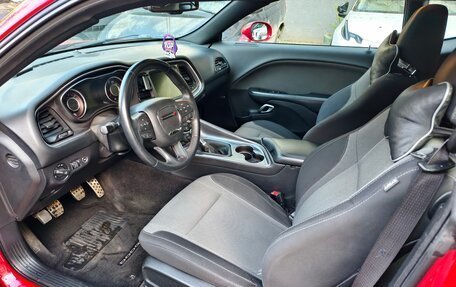 Dodge Challenger III рестайлинг 2, 2015 год, 4 750 000 рублей, 13 фотография