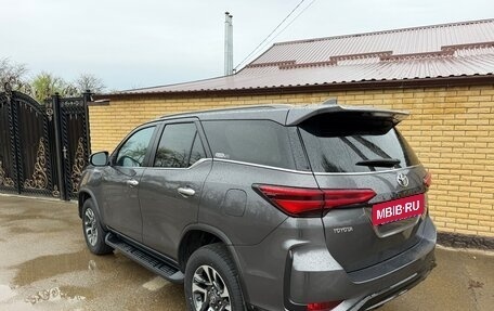 Toyota Fortuner II, 2021 год, 3 990 000 рублей, 5 фотография