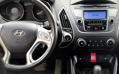 Hyundai ix35 I рестайлинг, 2011 год, 1 000 000 рублей, 5 фотография