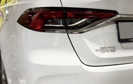 Toyota Corolla, 2023 год, 1 800 000 рублей, 5 фотография