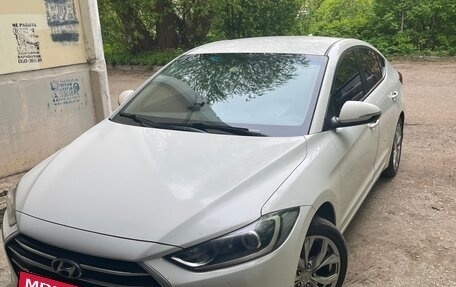Hyundai Elantra VI рестайлинг, 2018 год, 1 340 000 рублей, 8 фотография