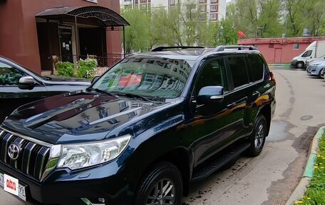 Toyota Land Cruiser Prado 150 рестайлинг 2, 2018 год, 4 300 000 рублей, 3 фотография