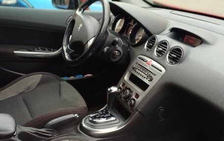 Peugeot 308 II, 2011 год, 690 000 рублей, 3 фотография
