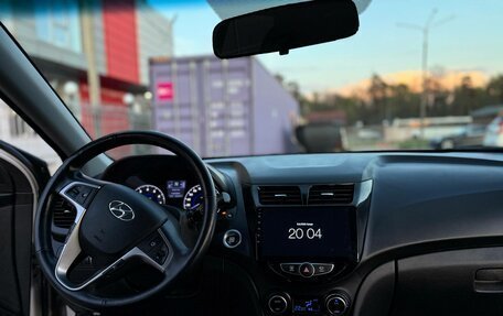 Hyundai Solaris II рестайлинг, 2015 год, 1 300 000 рублей, 10 фотография