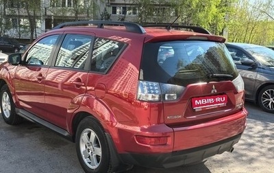 Mitsubishi Outlander III рестайлинг 3, 2011 год, 1 000 000 рублей, 1 фотография