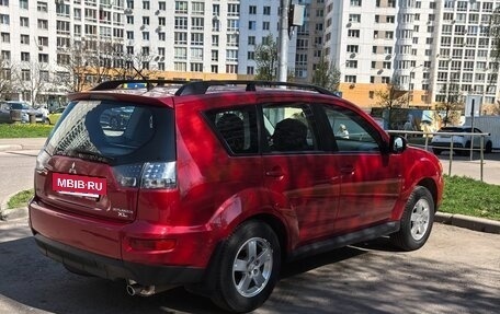 Mitsubishi Outlander III рестайлинг 3, 2011 год, 1 000 000 рублей, 2 фотография