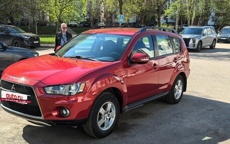 Mitsubishi Outlander III рестайлинг 3, 2011 год, 1 000 000 рублей, 4 фотография