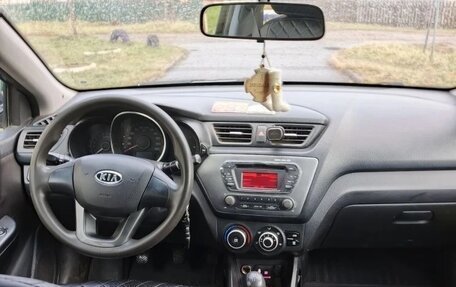 KIA Rio III рестайлинг, 2011 год, 430 000 рублей, 9 фотография