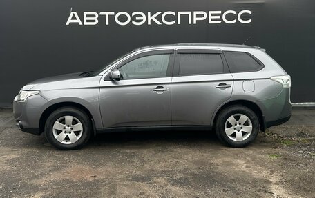 Mitsubishi Outlander III рестайлинг 3, 2013 год, 1 350 000 рублей, 8 фотография