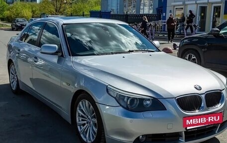 BMW 5 серия, 2004 год, 1 250 000 рублей, 3 фотография