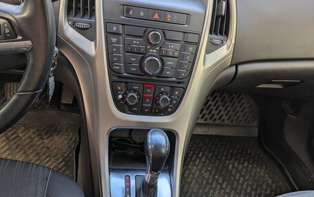 Opel Astra J, 2011 год, 1 000 000 рублей, 6 фотография