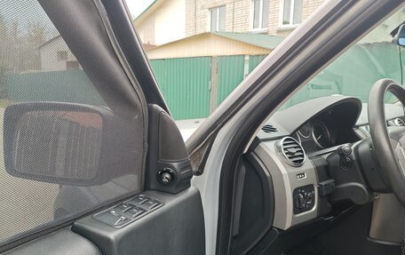 Land Rover Discovery III, 2007 год, 845 000 рублей, 22 фотография
