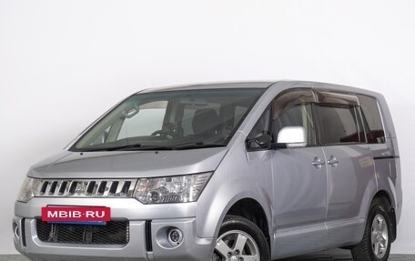 Mitsubishi Delica D:5 I, 2013 год, 1 399 000 рублей, 2 фотография
