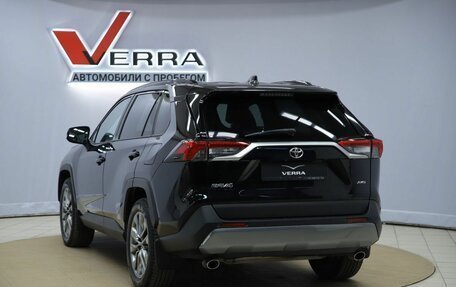 Toyota RAV4, 2021 год, 3 230 000 рублей, 7 фотография