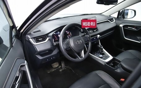 Toyota RAV4, 2021 год, 3 230 000 рублей, 10 фотография