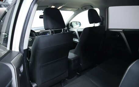 Toyota RAV4, 2016 год, 2 140 000 рублей, 11 фотография