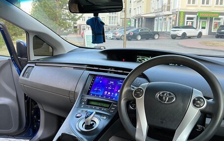 Toyota Prius, 2011 год, 1 150 000 рублей, 15 фотография