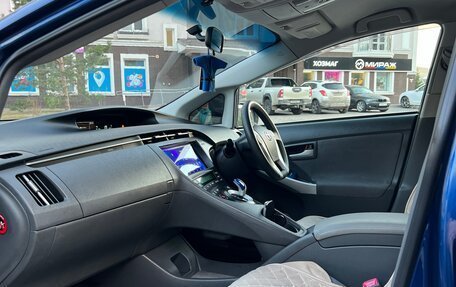 Toyota Prius, 2011 год, 1 150 000 рублей, 13 фотография