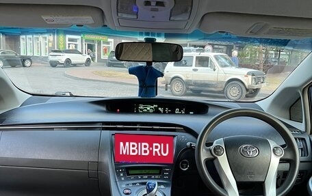 Toyota Prius, 2011 год, 1 150 000 рублей, 16 фотография