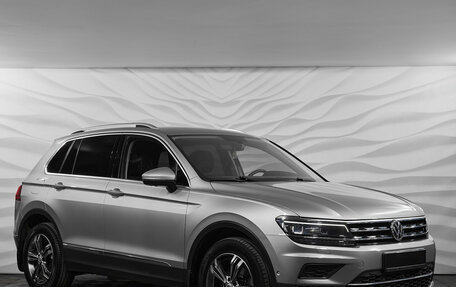 Volkswagen Tiguan II, 2017 год, 2 199 000 рублей, 3 фотография