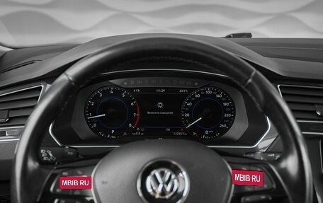Volkswagen Tiguan II, 2017 год, 2 199 000 рублей, 18 фотография