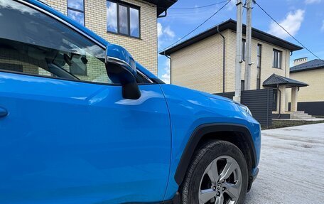 Toyota RAV4, 2019 год, 3 350 000 рублей, 9 фотография