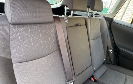 Toyota RAV4, 2019 год, 3 350 000 рублей, 14 фотография