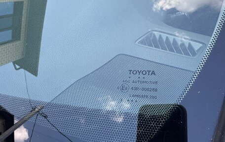 Toyota RAV4, 2019 год, 3 350 000 рублей, 24 фотография