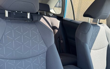 Toyota RAV4, 2019 год, 3 350 000 рублей, 17 фотография
