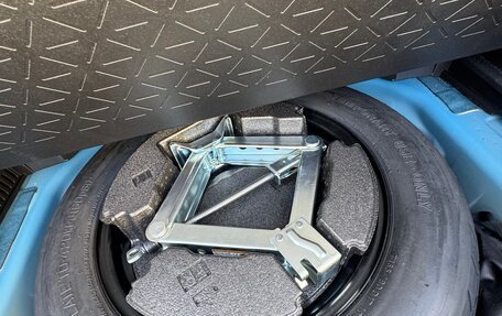 Toyota RAV4, 2019 год, 3 350 000 рублей, 16 фотография