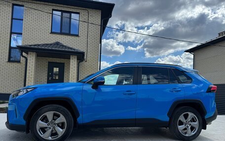 Toyota RAV4, 2019 год, 3 350 000 рублей, 29 фотография