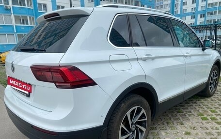 Volkswagen Tiguan II, 2018 год, 2 200 000 рублей, 5 фотография