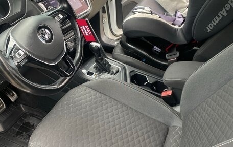 Volkswagen Tiguan II, 2018 год, 2 200 000 рублей, 21 фотография