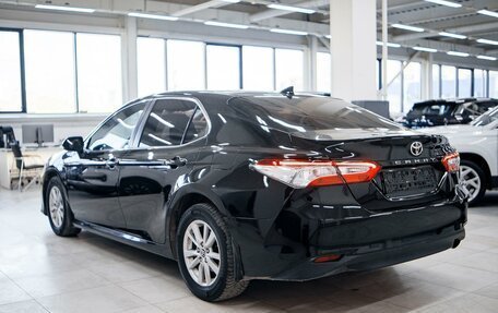 Toyota Camry, 2018 год, 2 782 000 рублей, 6 фотография