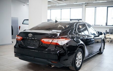 Toyota Camry, 2018 год, 2 782 000 рублей, 4 фотография