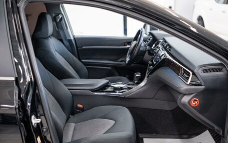 Toyota Camry, 2018 год, 2 782 000 рублей, 19 фотография